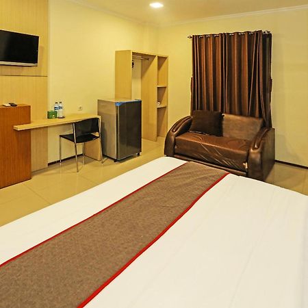 Super Oyo Townhouse Oak Hotel Fiducia Serpong Exterior foto