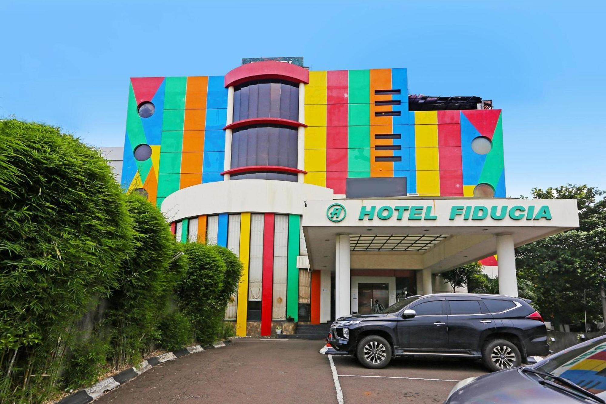 Super Oyo Townhouse Oak Hotel Fiducia Serpong Exterior foto