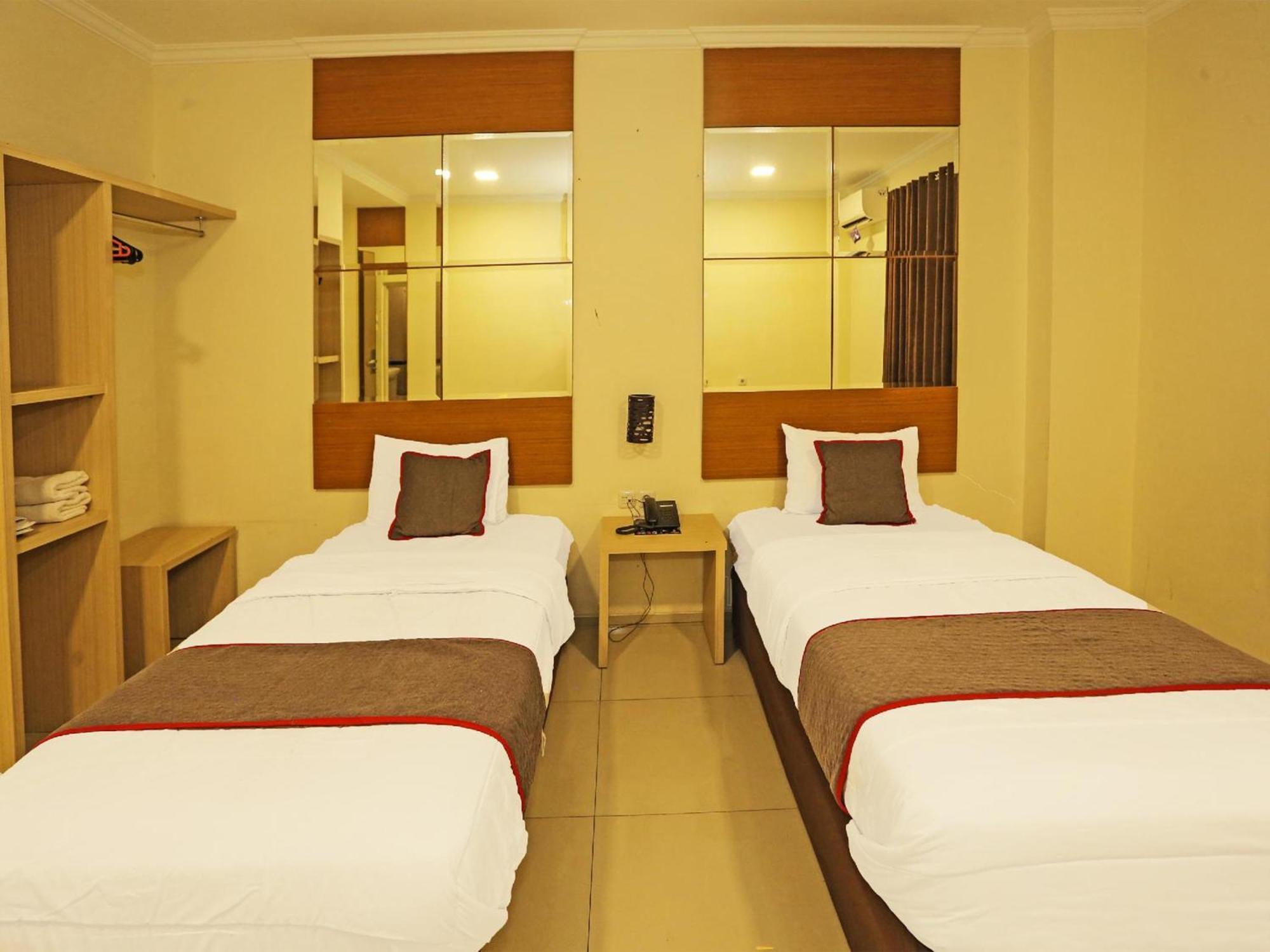 Super Oyo Townhouse Oak Hotel Fiducia Serpong Exterior foto