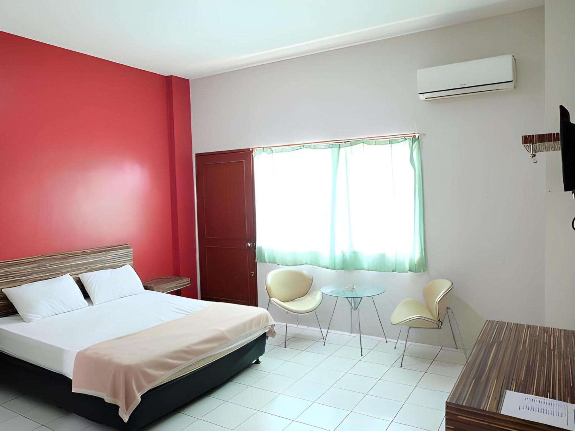 Super Oyo Townhouse Oak Hotel Fiducia Serpong Exterior foto