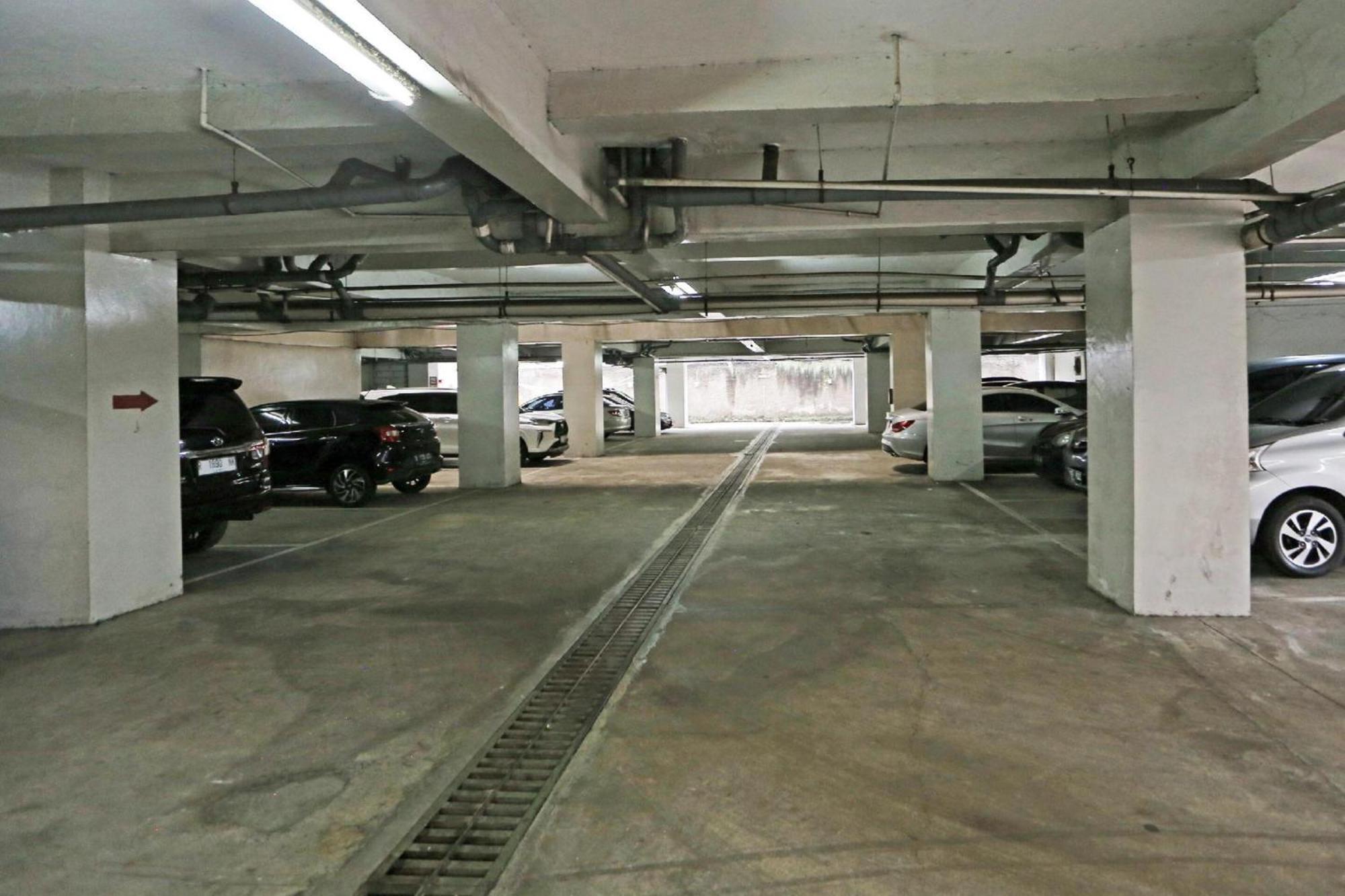 Super Oyo Townhouse Oak Hotel Fiducia Serpong Exterior foto